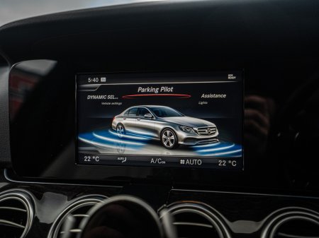 2016 Mercedes-Benz E Class - thumbnail 30