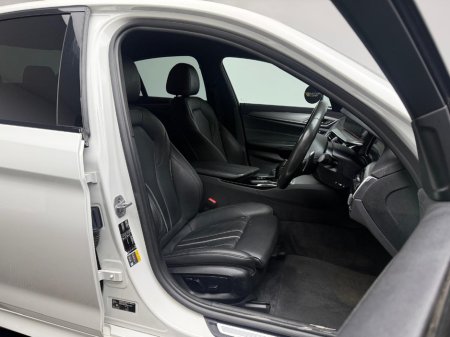 2018 BMW 5 Series 530E M SPORT €21,990 thumbnail