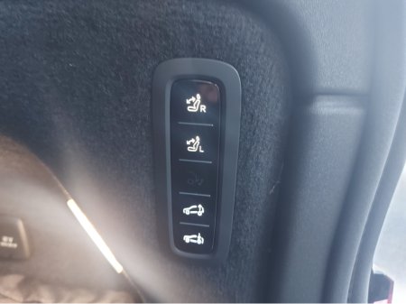 2025 Volvo EX90 TWIN MOTOR PERFORMANCE AWD ULTRA €97,950 thumbnail