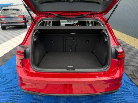 2022 Volkswagen Golf ACTIVE - 2.0L DIESEL - AUTO - 12M WARRANTY - CAR: €27,950 thumbnail