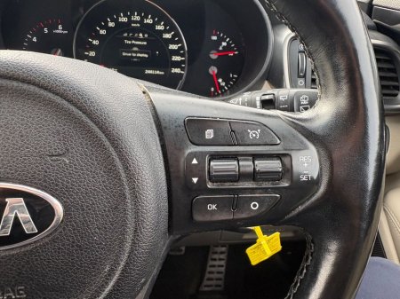 2016 Kia Sorento - thumbnail 12