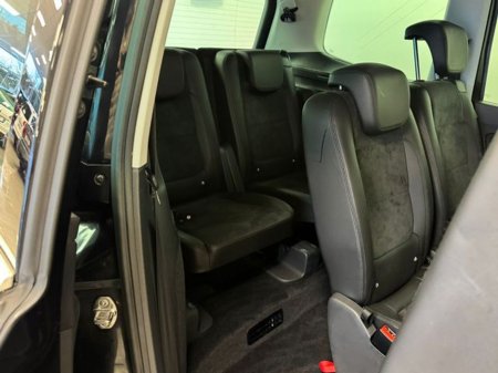 2020 Volkswagen Sharan 2.0TDI DSG 150HP Highline €32,950 thumbnail