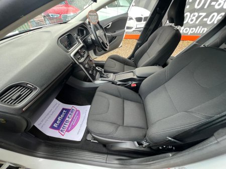 2016 Volvo V40 //STUNNING V40///AUTO//NEW NCT//IMMACULATE// €14,950 thumbnail