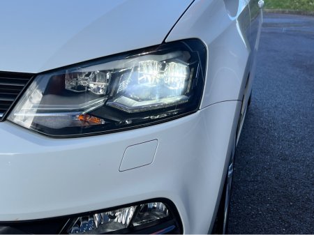 2018 Volkswagen Polo 1.2 TSI Auto DSG Huge spec €15,900 thumbnail
