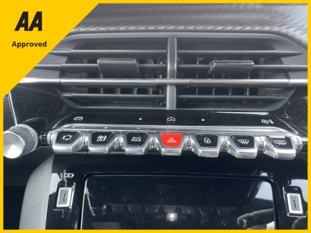 2024 Peugeot 2008 - thumbnail 13