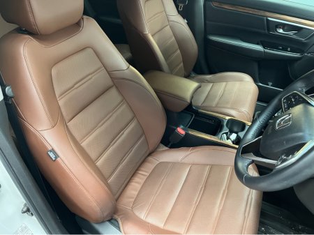 2019 Honda CR-V €27950 2019 HONDA CR-V EX MASTERPIECE 2.0 AUTOMATIC / CRUISE CONTROL / REVERSE CAMERA / ELECTRIC MEMORY & HEATED SEATS / HEATED REAR SEATS / PADDLE SHIFTERS €27,950 thumbnail