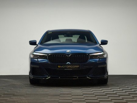 2021 BMW 5 Series - view 2