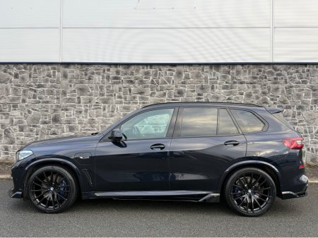 2022 BMW X5 M SPORT M PERF G05 X-DRIVE 5DR A €58,950 thumbnail