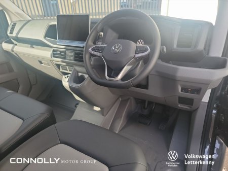 2026 Volkswagen Crafter CR35 Panel van Highline MWB 140 HP 2.0 TDI 8sp Automatic FWD €48,333