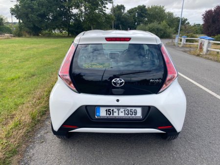 2015 Toyota Aygo 1.0 5DR X-PLAY 4DR €6,950 thumbnail