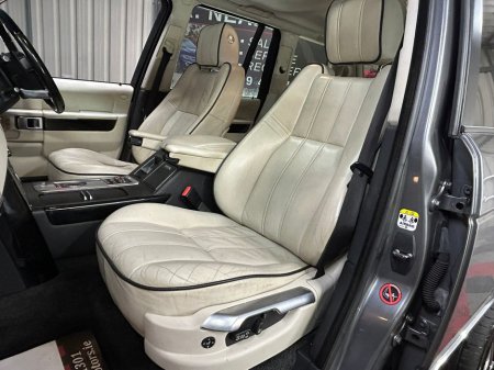 2011 Land Rover Range Rover  €18,950 thumbnail