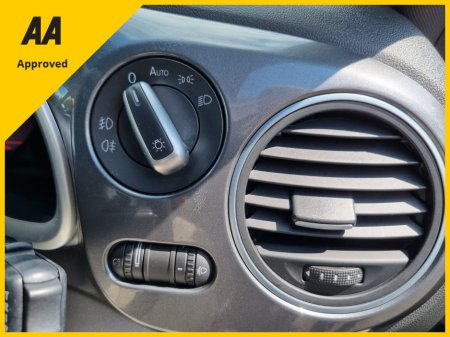 2015 Volkswagen Beetle - thumbnail 10