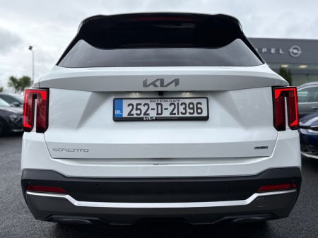 2025 Kia Sorento Plug in hybrid ( 7 Seats ) €59,995 thumbnail