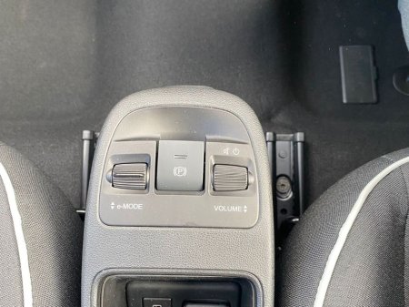 2025 Fiat 500e - thumbnail 23