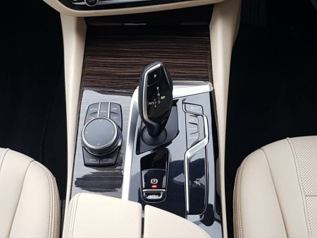 2023 BMW 5 Series 520d SE €46,995 thumbnail