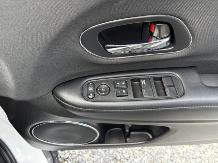 2019 Honda Vezel - thumbnail 27