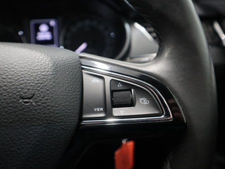 2020 Skoda Octavia - thumbnail 14