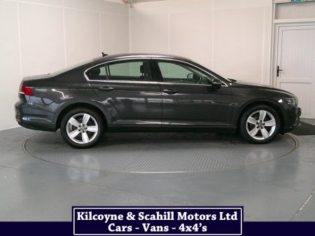 2020 Volkswagen Passat - thumbnail 9