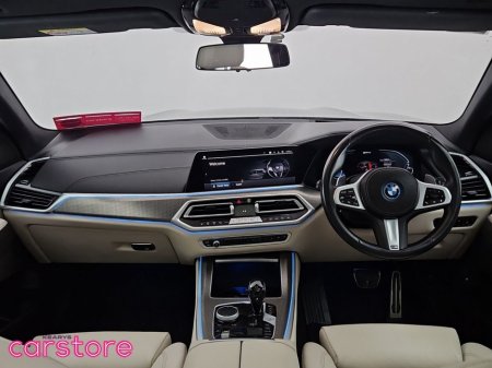 2022 BMW X5 xDrive45e xLine €57,880 thumbnail