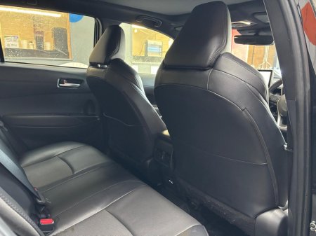 2024 Toyota Corolla Cross - thumbnail 2