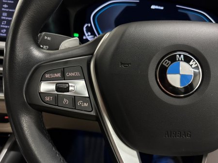 2021 BMW 3 Series - thumbnail 17