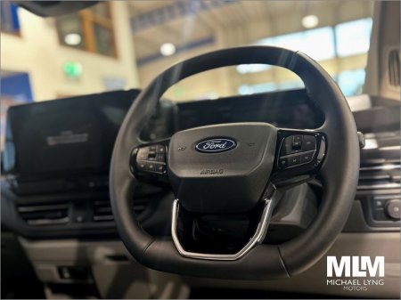 2026 Ford Tourneo Custom Ford Transit Custom Tourneo L2 320 8 Seater Limited PHEV thumbnail