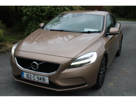 2016 Volvo V40 2.0 D2 MOMENTUM 120BHP 5DR 40 SERIES