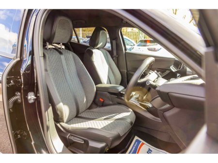 2024 Peugeot 2008 - thumbnail 11