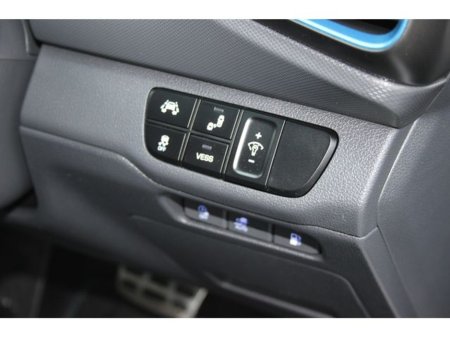 2018 Hyundai Ioniq PREMIUM SE Plug In hybrid €15,950 thumbnail