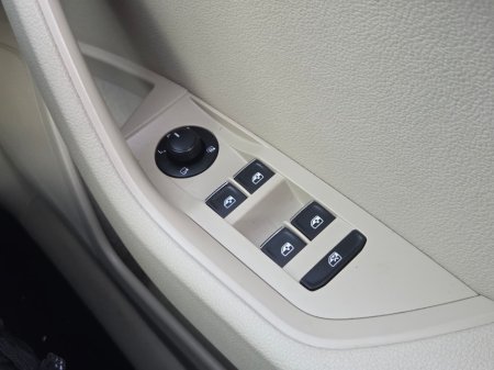 2016 Skoda Superb STYLE 2.0 TDI 190BHP DSG 4DR AUTO €10,950 thumbnail