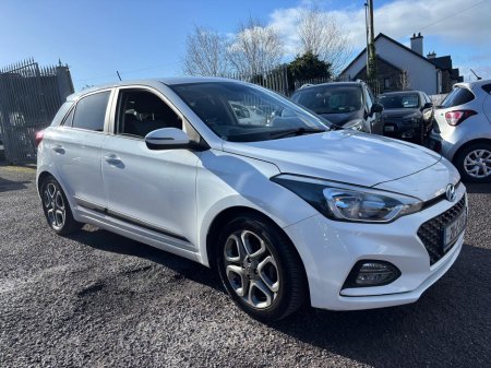 2021 Hyundai i20 ACTIVE DELUXE PLUS 5DR €15,750 thumbnail