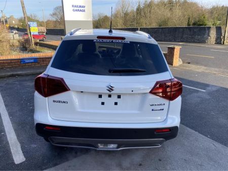 2025 Suzuki Vitara hybrid €30,995