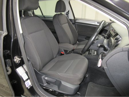 2019 Volkswagen Golf - thumbnail 11