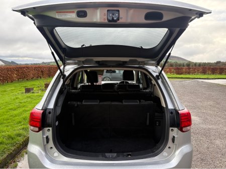 2018 Mitsubishi Outlander - thumbnail 7