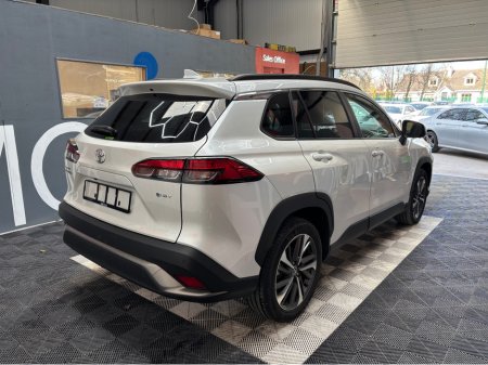 2024 Toyota Corolla Cross - thumbnail 2