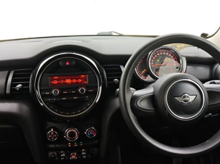 2018 MINI Cooper - thumbnail 17