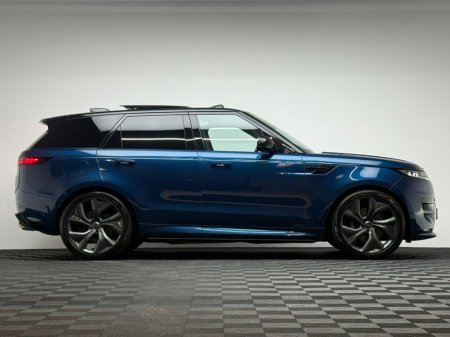 2025 Land Rover Range Rover Sport - thumbnail 8