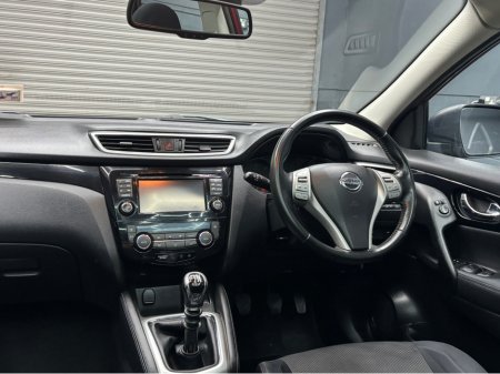 2016 Nissan Qashqai - thumbnail 6