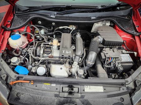 2013 Volkswagen Polo - thumbnail 35