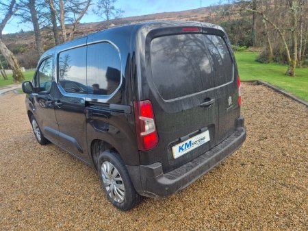 2021 Peugeot Partner - thumbnail 4