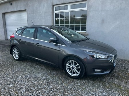 2016 Ford Focus - thumbnail 7