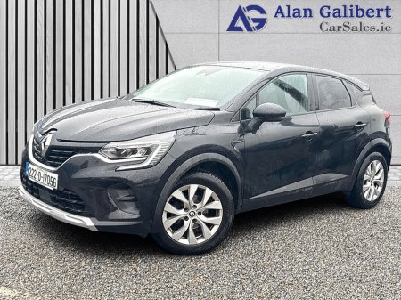 2022 Renault Captur ICONIC EDITION  TCE € €16,995 thumbnail