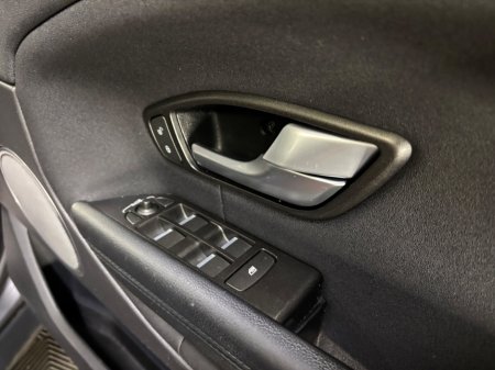 2017 Land Rover Range Rover Evoque 2.0 eD4 SE 2wd €15,950 thumbnail