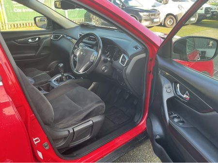 2016 Nissan X-Trail 1.6 DCI ACENTA 5SEATS 128BHP 5DR €10,995 thumbnail