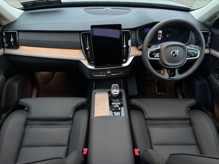 2025 Volvo XC90 T8 PLUS OPEN PAN ROOF €79,995 thumbnail