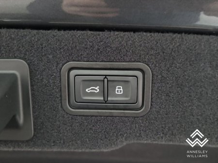 2024 Audi A8 - thumbnail 31