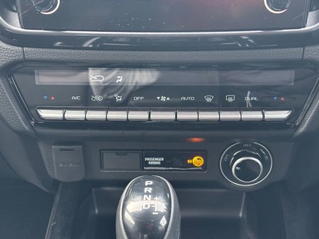 2025 Isuzu D-MAX V-CROSS AUTO DCB €49,789 thumbnail