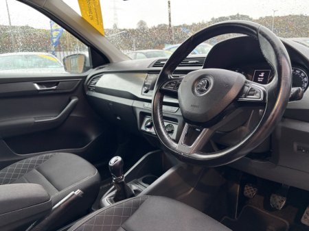 2015 Skoda Fabia - thumbnail 5