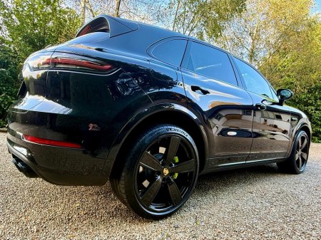 2020 Porsche Cayenne 3.0 V6 HYBRID *F.PORSCHE.S.H* €55,950