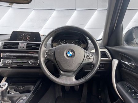 2017 BMW 1 Series - thumbnail 11